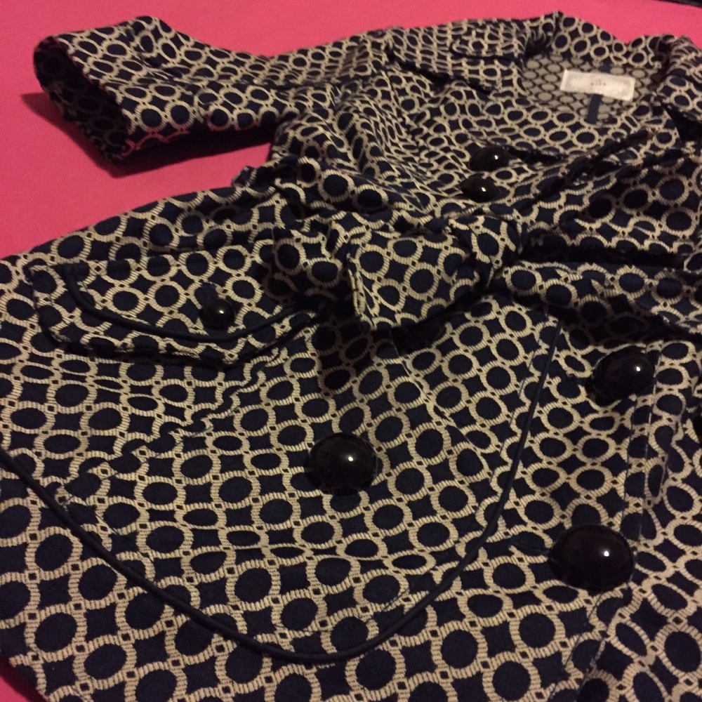 Adorable Lightweight Patterned Coat - image 5